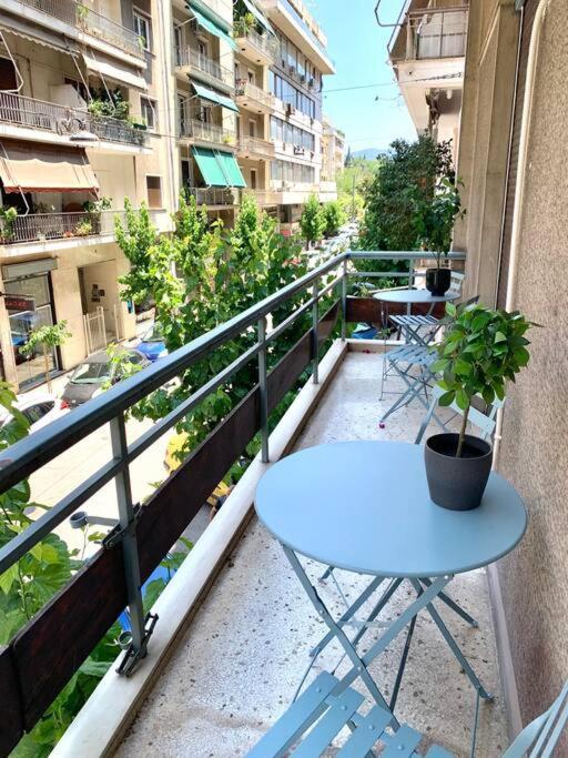 Spacious 4-Bedroom Family Home, 100M From Metro 雅典 外观 照片